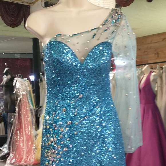 Karishma One Shoulder Sequin Front Slit Dress - Picture 2 of 8